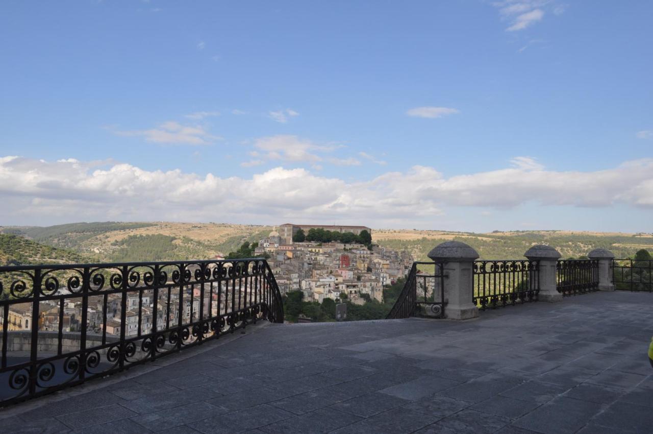 Udammusu34 Villa Ragusa Bagian luar foto